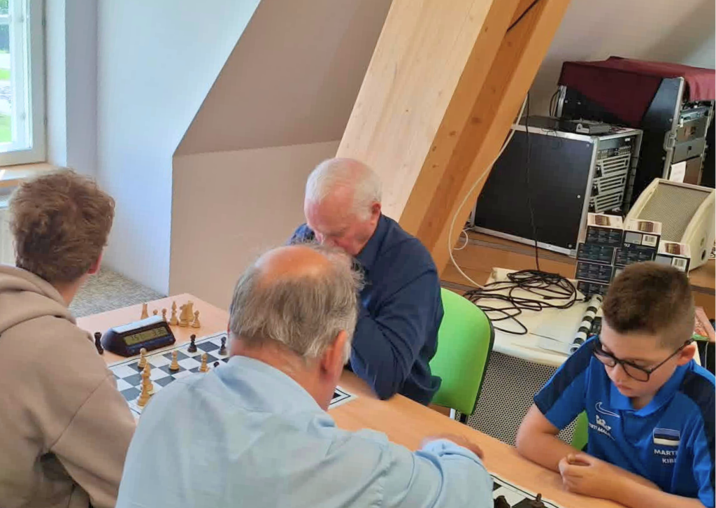 Turniiripartiides kohtuvad Jüri Hansen ja Simo Pigul ning Marten Kibe ja Kalju Aaren